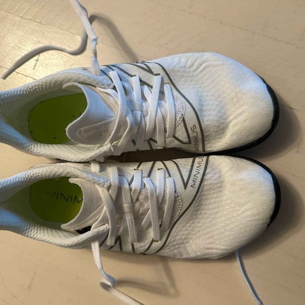 New Balance White and Black minimus sneakers with Breathable Fabric